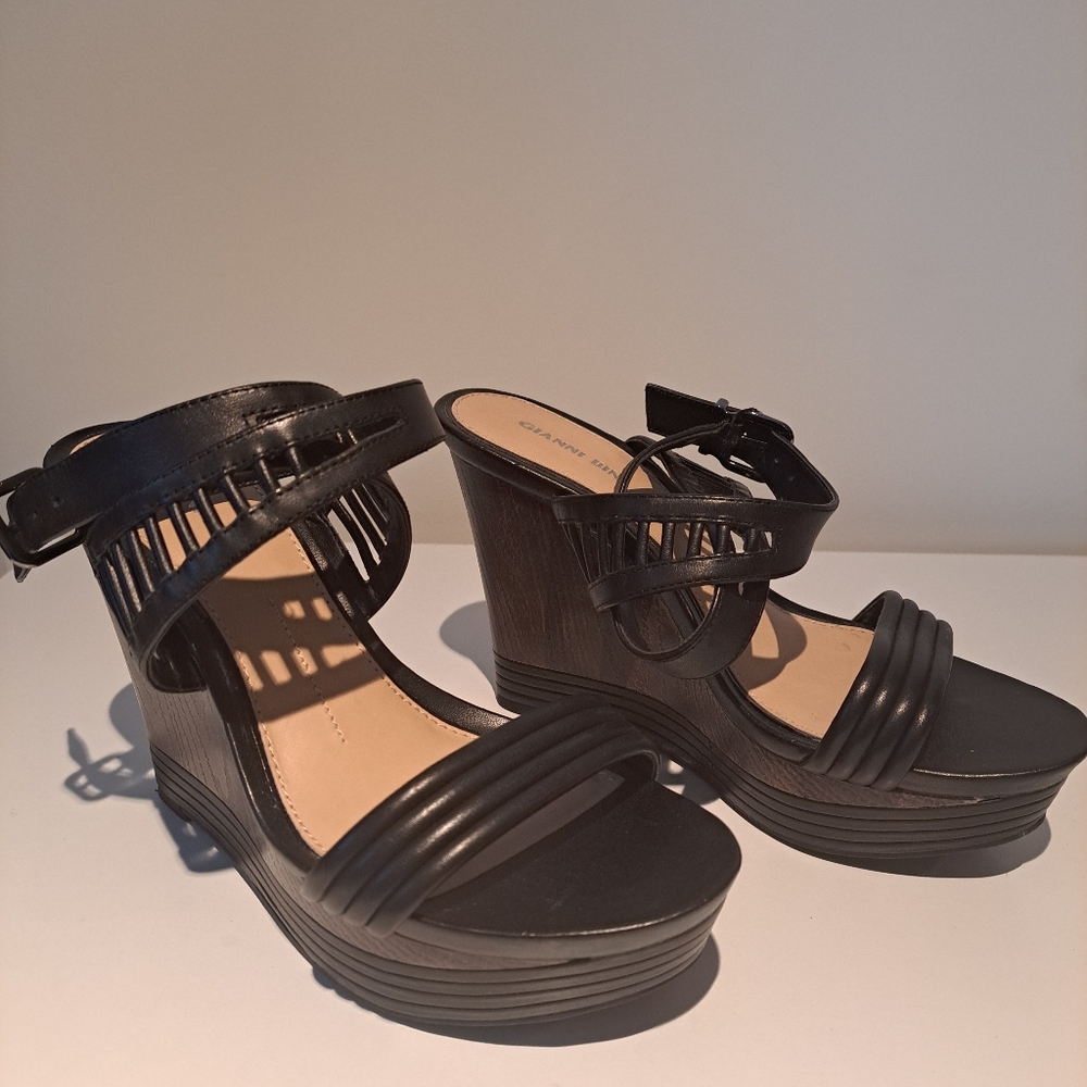 Gianni Bini sandals.